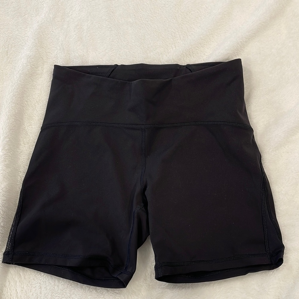 Lululemon spandex! Regular rise! Great condition! Size 10! Black!